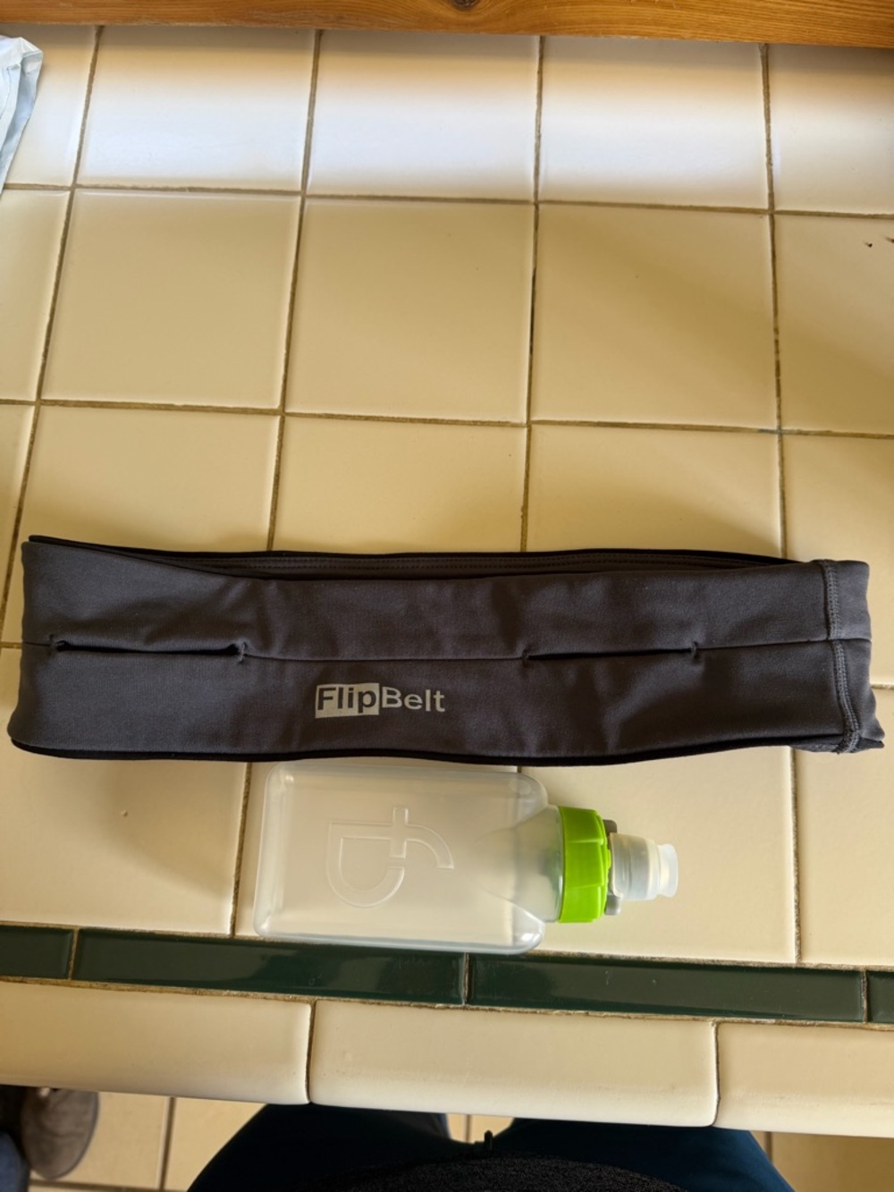 FlipBelt Running Waist Pack - Gray + water bottle